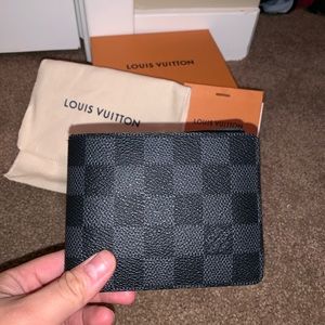 LOUIS VUITTON SLENDER ID WALLET